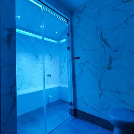 Hotel No 15 Ermou 5*