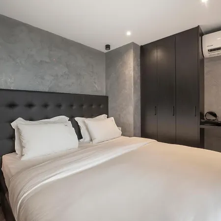 No 15 Ermou Hotel